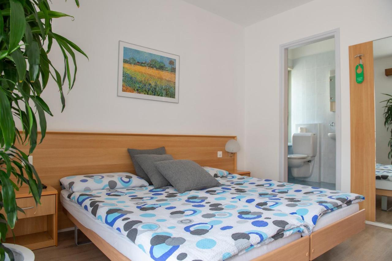 Hotel Garni Moderno Bellinzona Exterior foto
