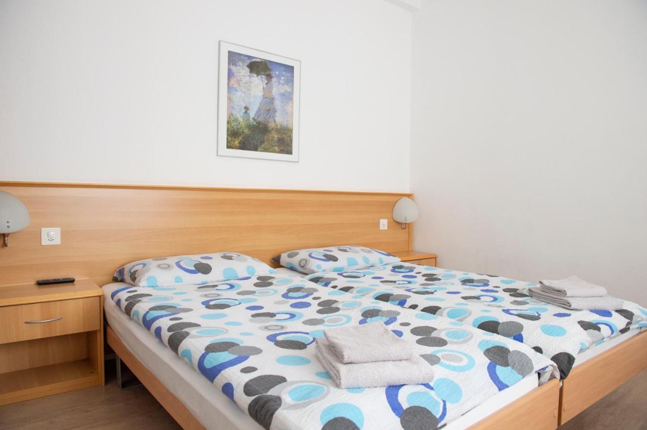 Hotel Garni Moderno Bellinzona Exterior foto
